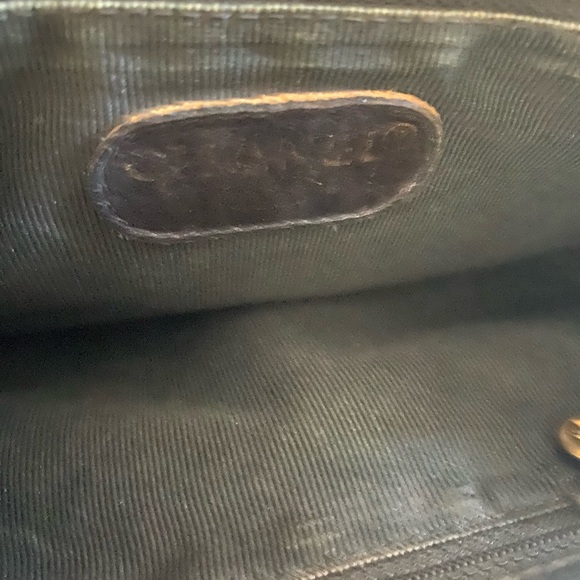 AUTHENTIC CHANEL SMALL VINTAGE BLACK CAVIAR BACKPACK WITH DUST BAG - Picture 7 of 9